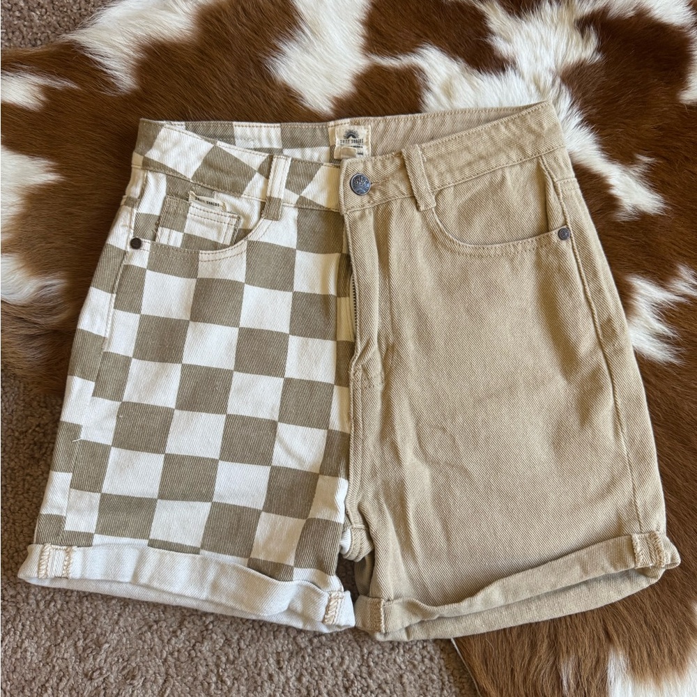 Salty Shreds Tan Colorblock Checkered shorts